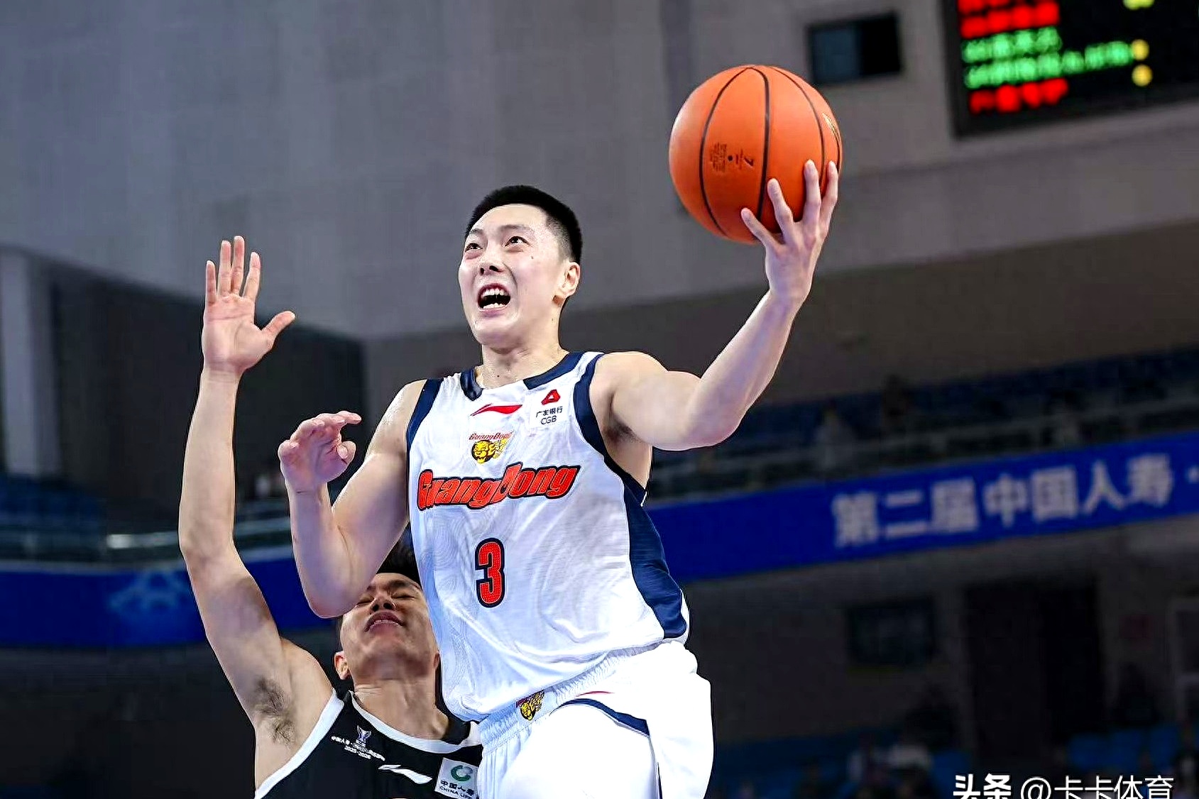 风云突变广州队国际比赛日战术微调窗口期广东宏远备战CBA季后赛,这一次真的风云突变武汉三镇今晨战术微调的简单介绍 风云突变广州队国际比赛日战术微调窗口期广东宏远备战CBA季后赛,这一次真的风云突变武汉三镇今晨战术微调的简单介绍